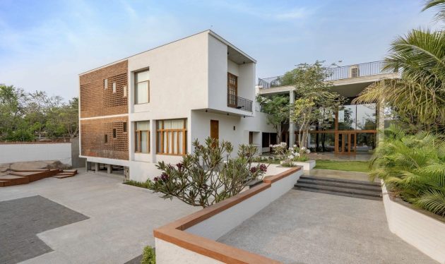 Daaji's Home by The Grid Architects in Ahmedabad, India