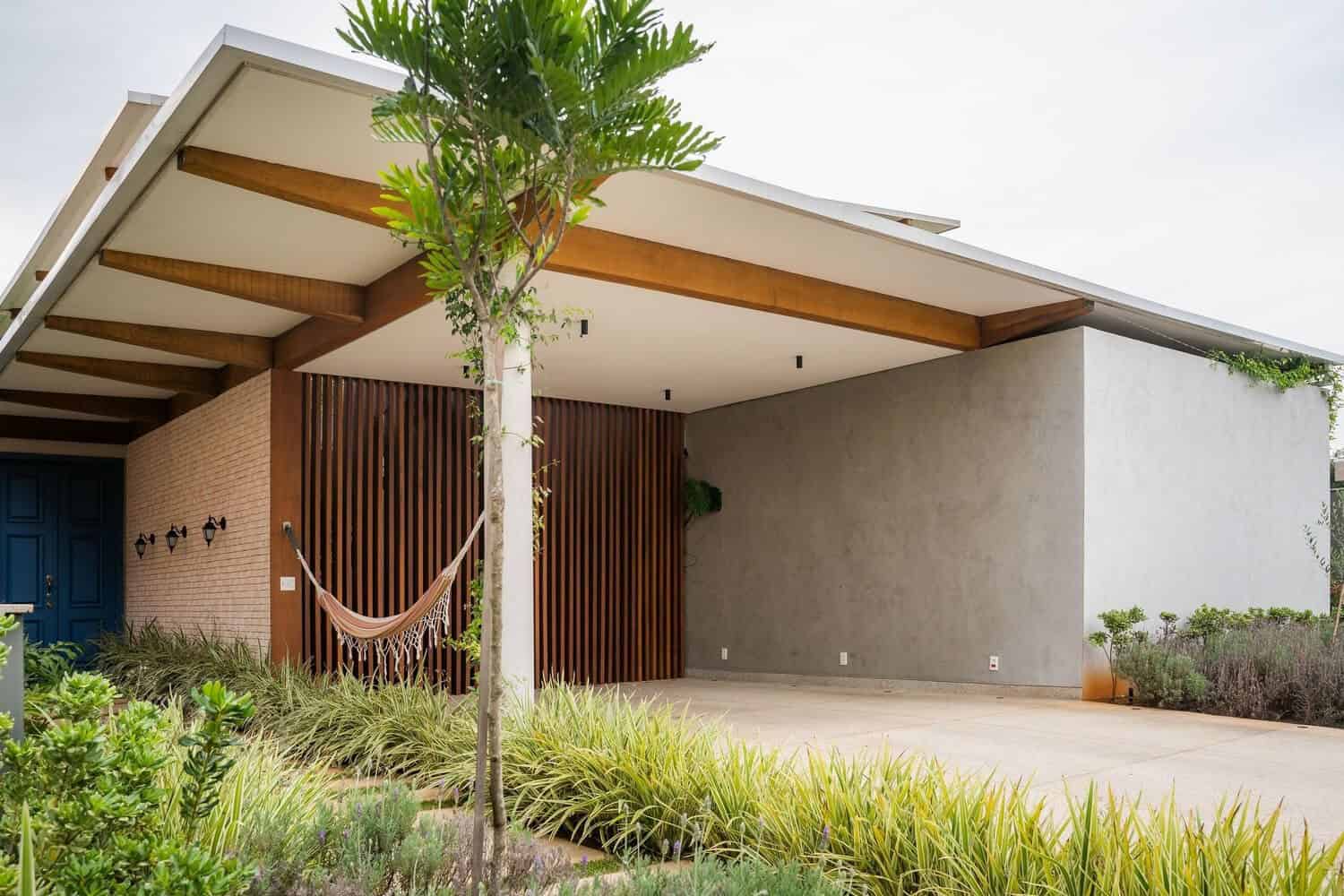 FC Residence by F:Poles Arquitetura in Votorantim, Brazil FC Residence by F:Poles Arquitetura in Votorantim, Brazil