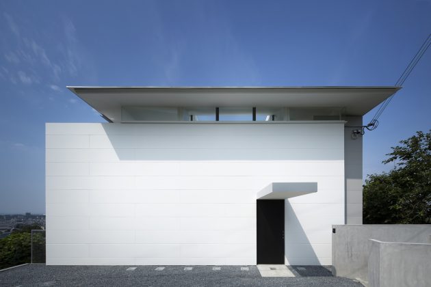 House Nara-zaka by Yoshiaki Yamashita Architect & Associates in Japan