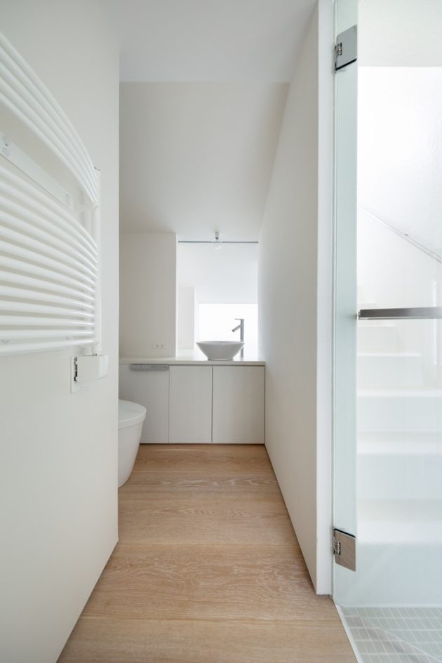 House in Zenpukuji by aoyagi design in Japan