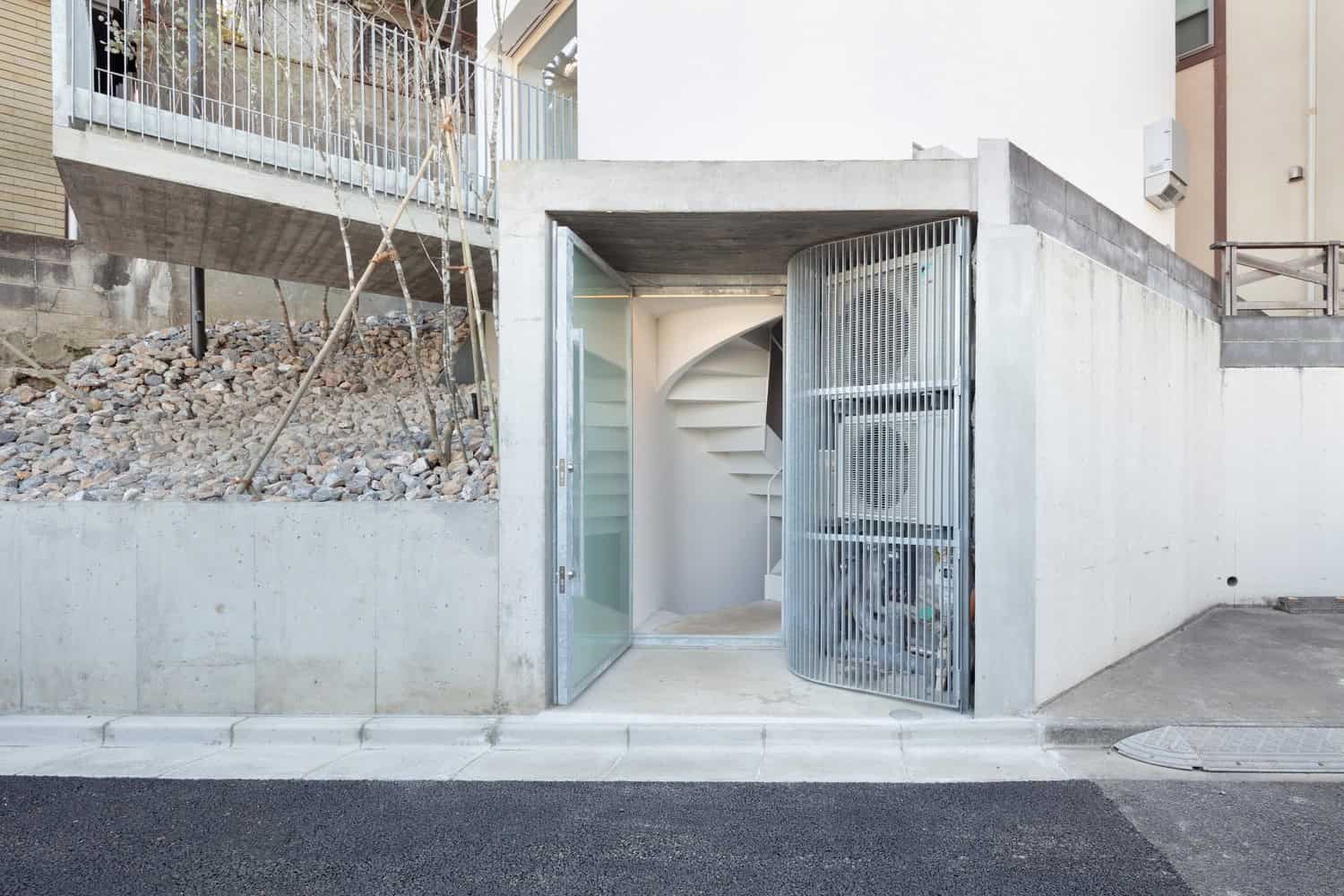 House in Zenpukuji by aoyagi design in Japan House in Zenpukuji by aoyagi design in Japan