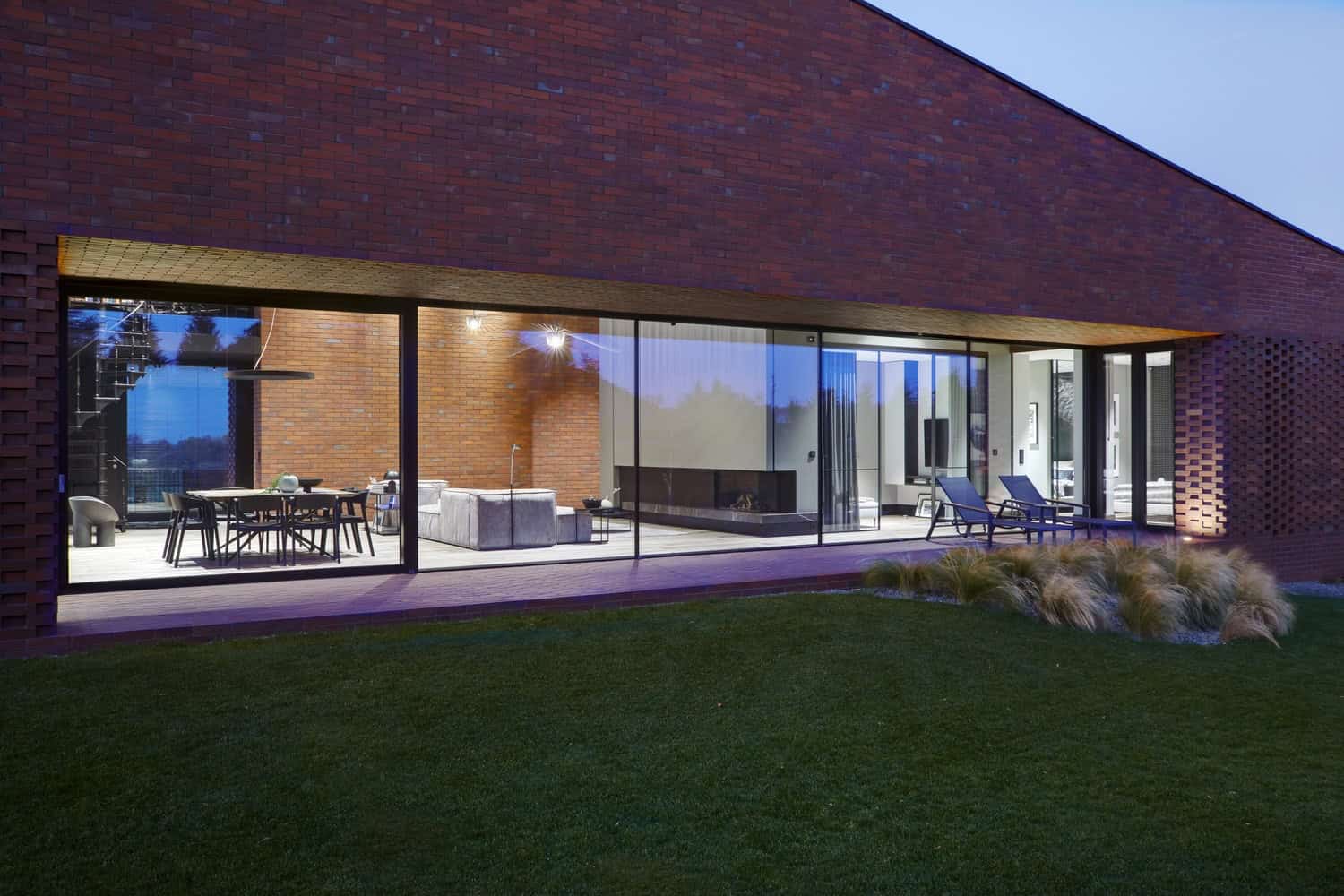 Industrial House / archistudio studniarek + pilinkiewicz / Poland Industrial House / archistudio studniarek + pilinkiewicz / Poland