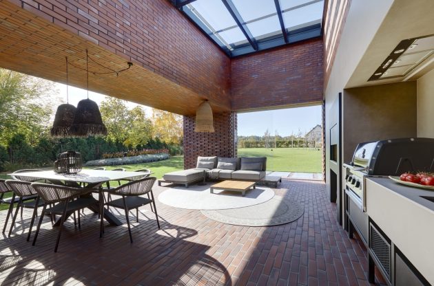 Industrial House by archistudio studniarek + pilinkiewicz in Mikolow, Poland