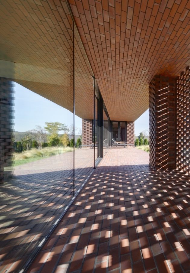 Industrial House by archistudio studniarek + pilinkiewicz in Mikolow, Poland