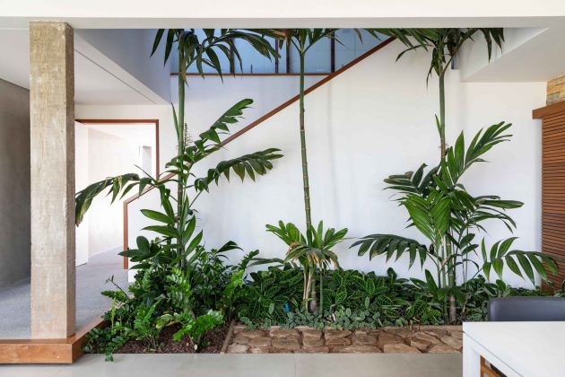 Sabara Residence by Padovani Arquitetos Associados in Campinas, Brazil