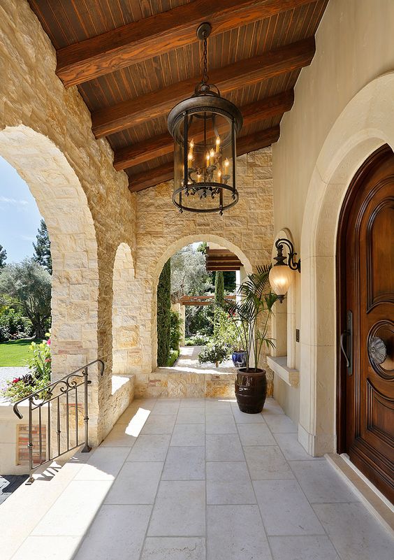 Andalusian House With Classic and Rustic Touch
