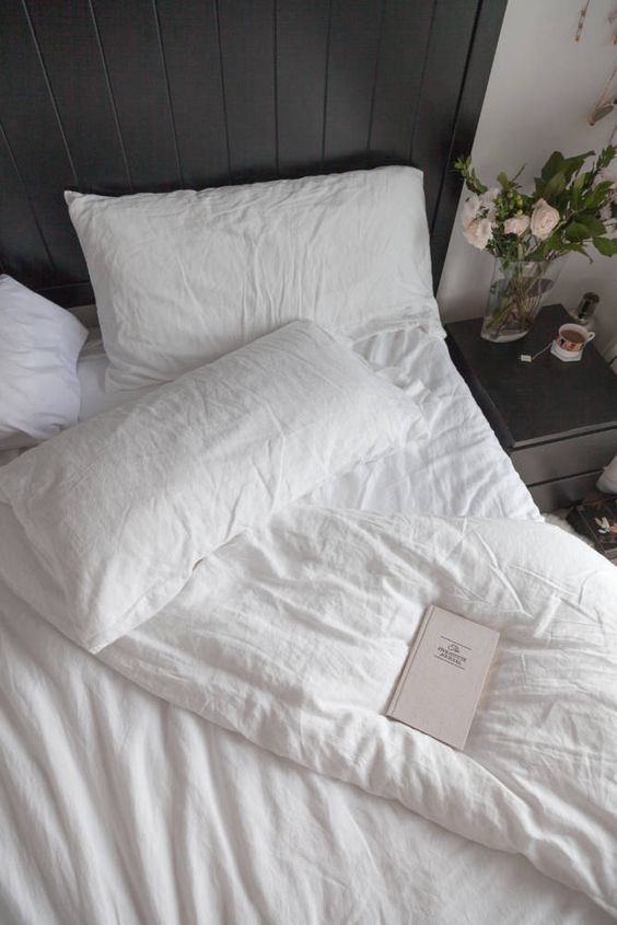 A checklist for decorating your bedroom beautifully: do you have it all?