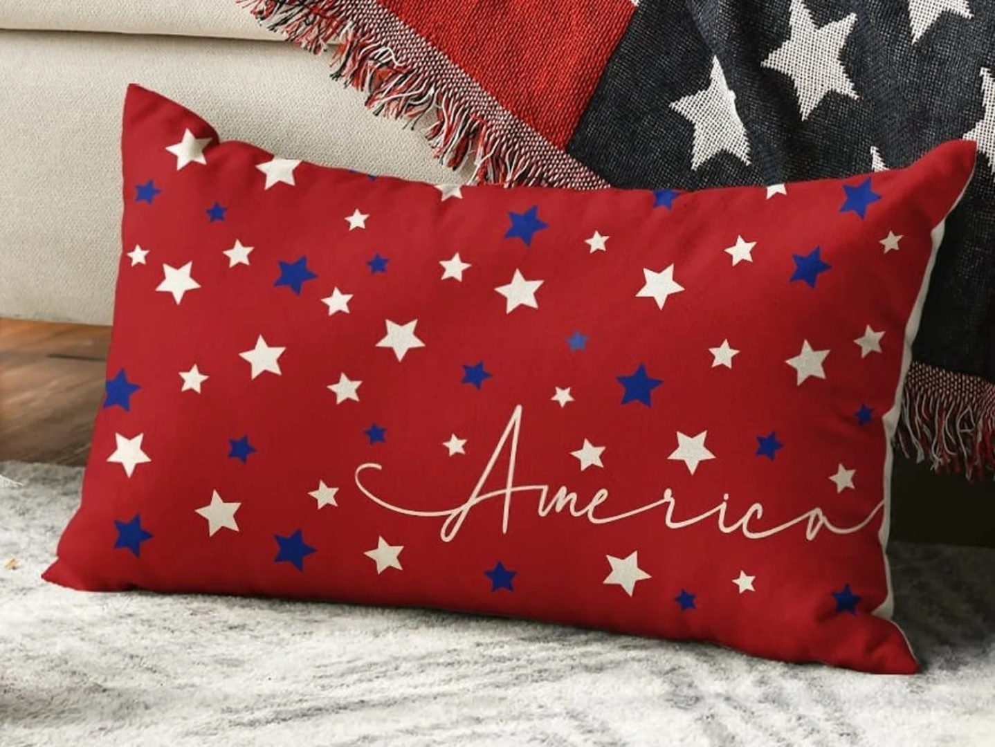17 Red, White, and Blue 4th of July Pillow Designs for a Patriotic Décor