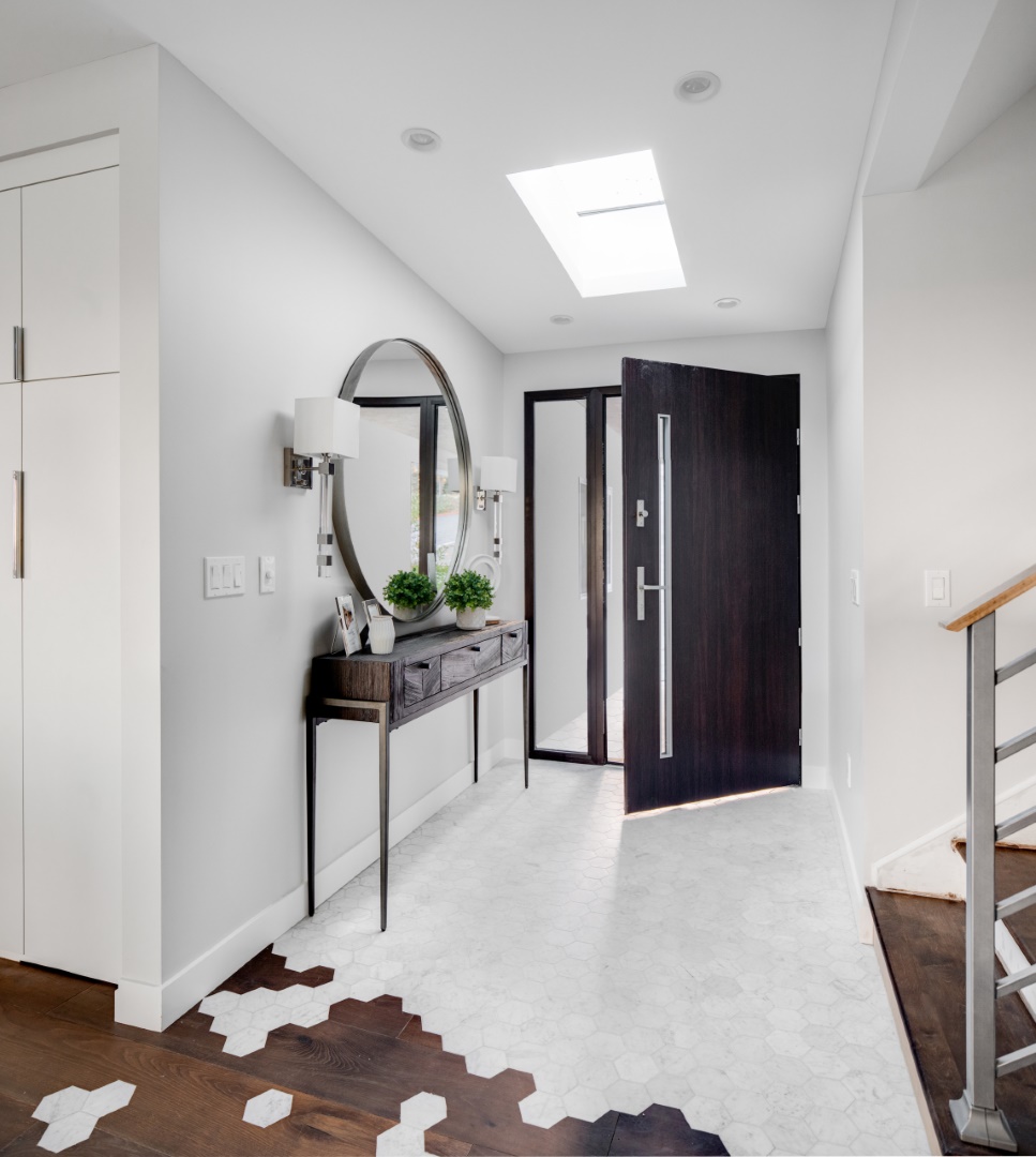 20 Stunning Contemporary Entry Hall Designs That Make a Lasting First Impression