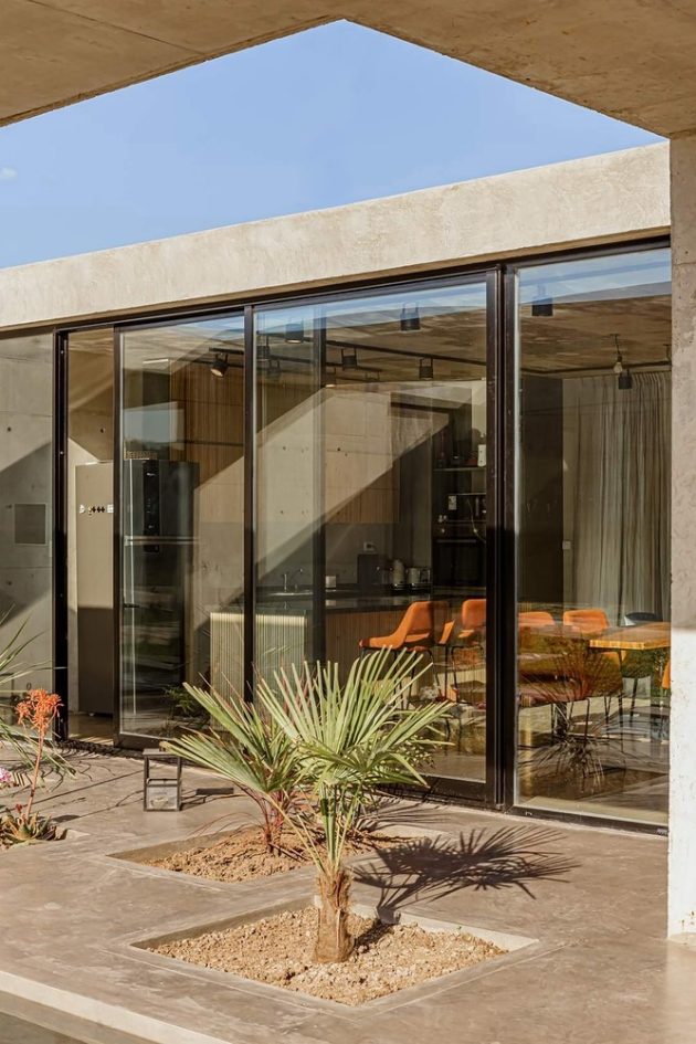 Bombai House by TIM ARQUITECTOS in Canning, Argentina