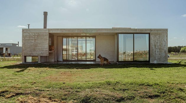 Bombai House by TIM ARQUITECTOS in Canning, Argentina