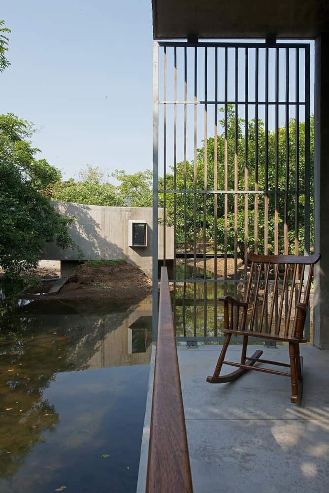 House on a Stream by Architecture BRIO in Alibaugh, India House on a Stream by Architecture BRIO in Alibaugh, India