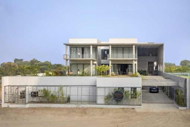 Madhuvilla - The Concrete House by K.N. Associates in Vadodara, India