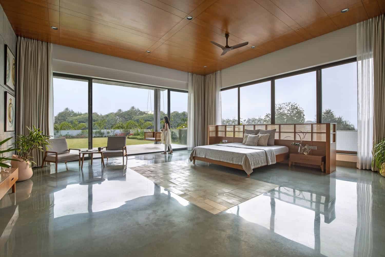 Madhuvilla - The Concrete House by K.N. Associates in Vadodara, India