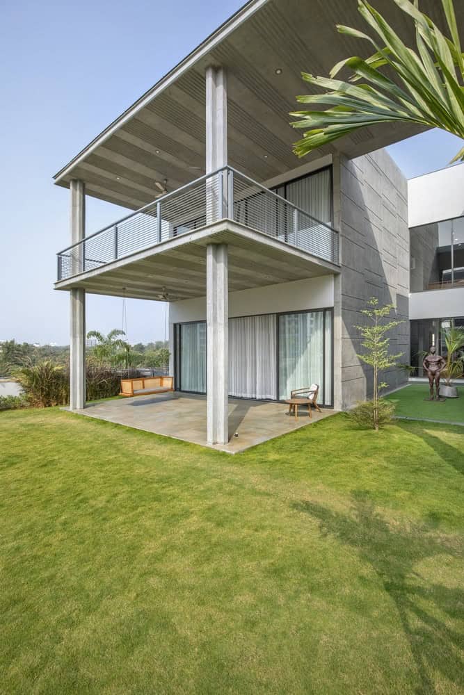 Madhuvilla - The Concrete House by K.N. Associates in Vadodara, India