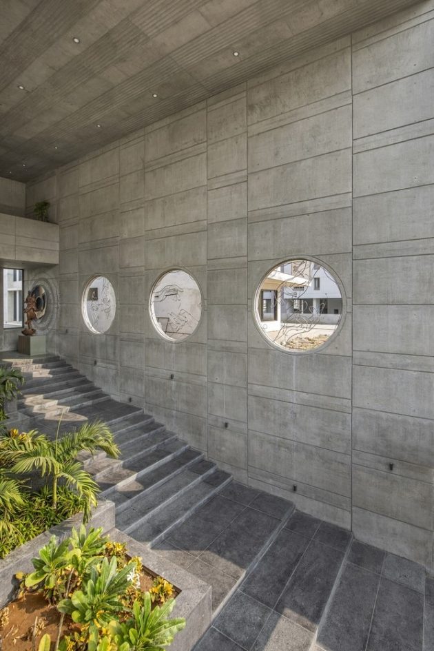 Madhuvilla - The Concrete House by K.N. Associates in Vadodara, India