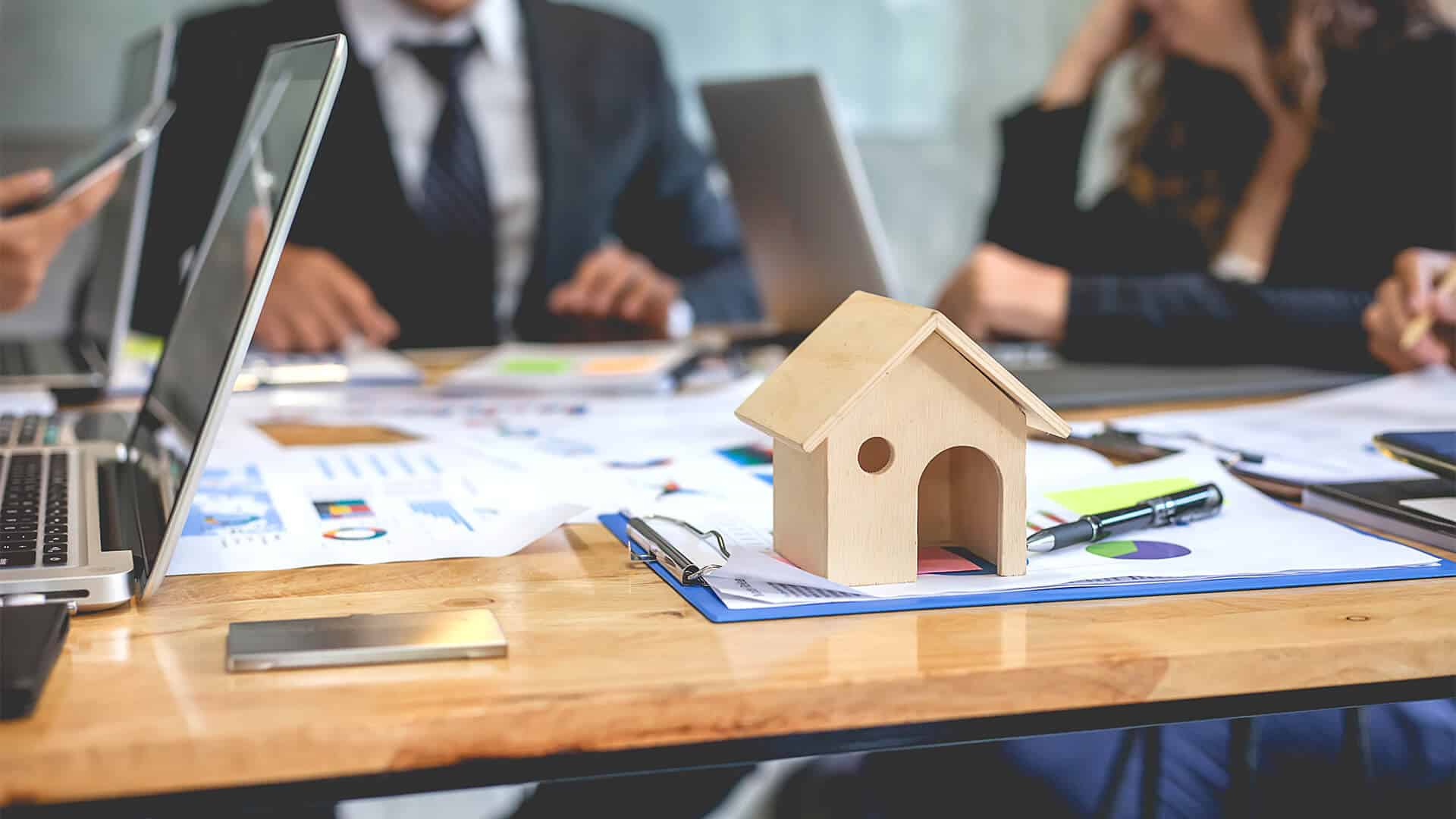 Unlocking Opportunities: The Benefits of Real Estate Education in the Interior Design and Architecture Industries