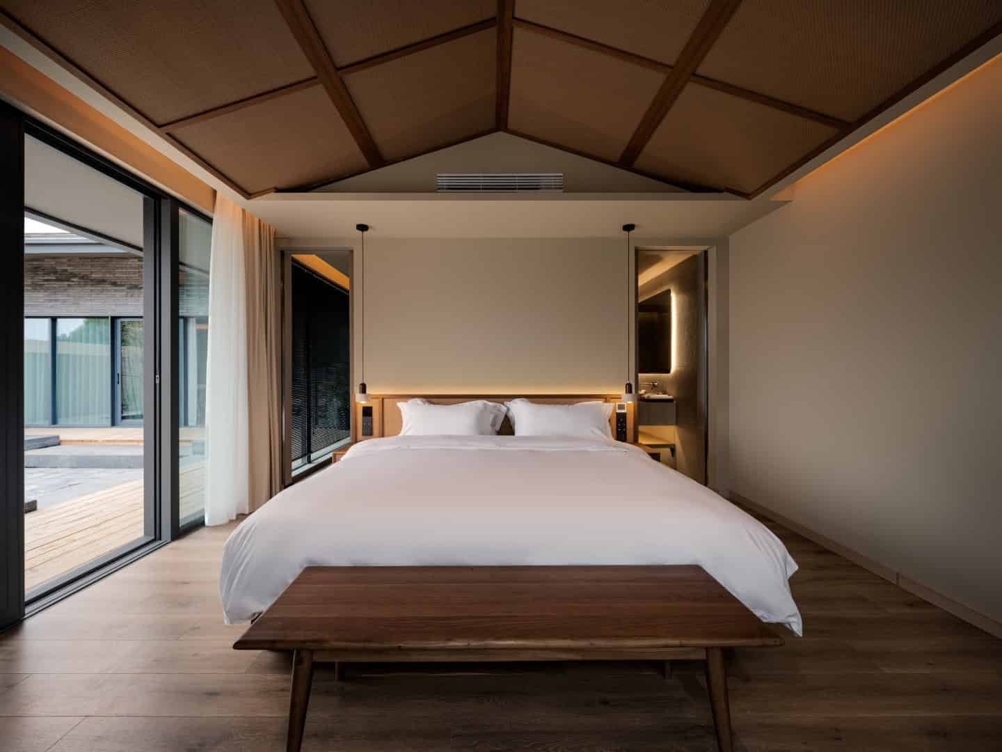 SAMANTHA Resort by UNFOLDESIGN in Hubei, China SAMANTHA Resort by UNFOLDESIGN in Hubei, China