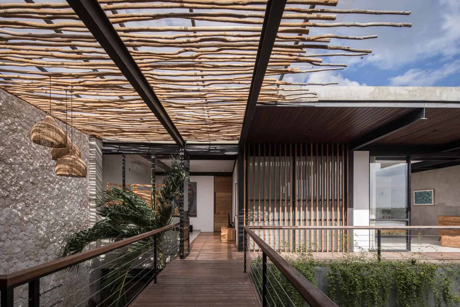 Suncoast Villa by Biombo Architects in Indonesia Suncoast Villa by Biombo Architects in Indonesia