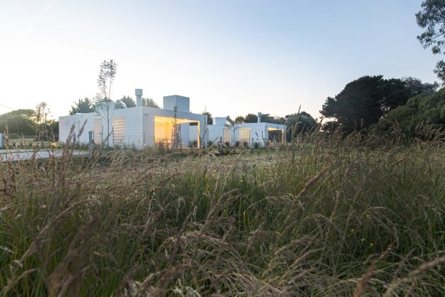 White Houses Chapadmalal by BiK Arquitectura in Argentina