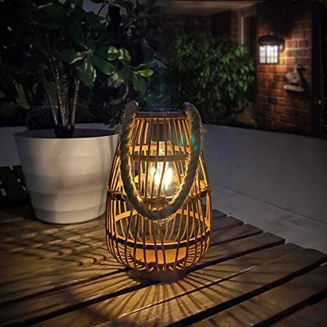 Eco Mode Solar Lamps to Decorate the Garden and Fill it with Light