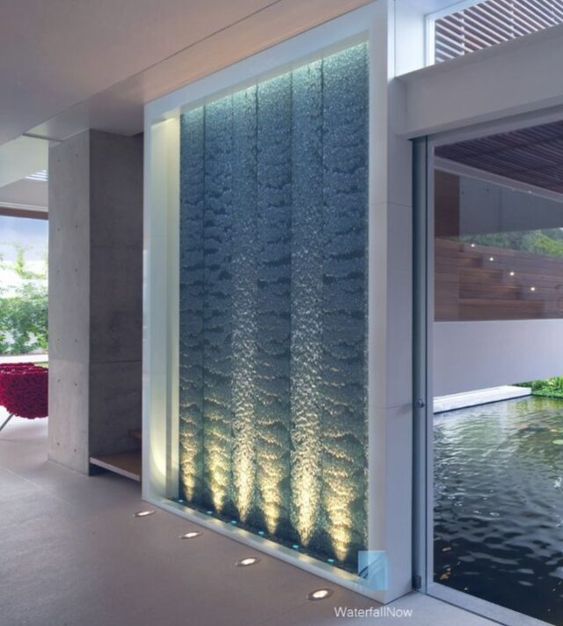 Reflective Elegance - The Water Mirror Trend Takes Center Stage in Decor