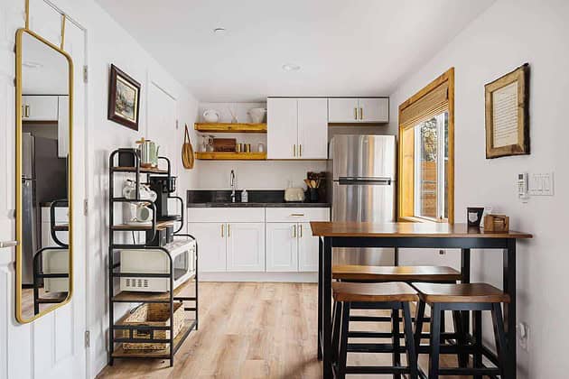 20 Space-Saving Tips for Stylish and Functional Compact Kitchens