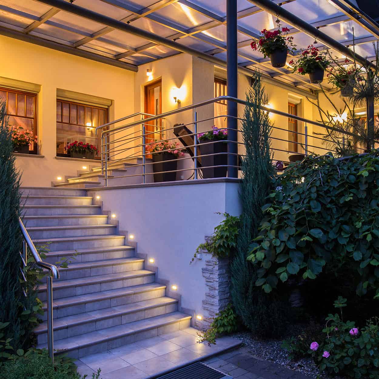 6 Must-Have Lighting Fixtures to Elevate Your Deck or Patio Experience
