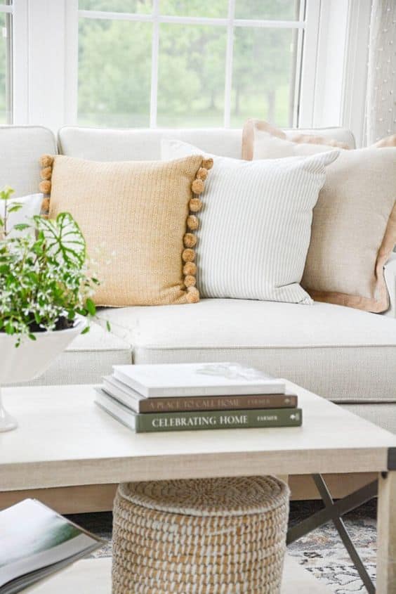 Stylist-Recommended Decor Tricks to Make Your Home Summer-Ready Stylist-Recommended Decor Tricks to Make Your Home Summer-Ready