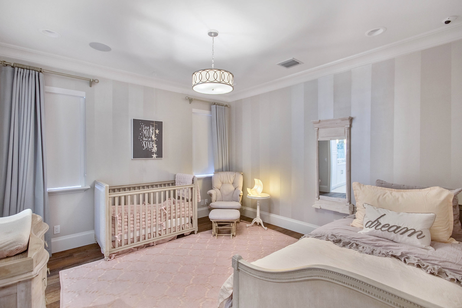 15 Traditional Nursery Designs for Timeless Baby Comfort