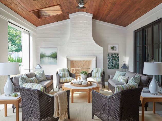 20 Elegant Traditional Living Room Designs for Classic Serenity
