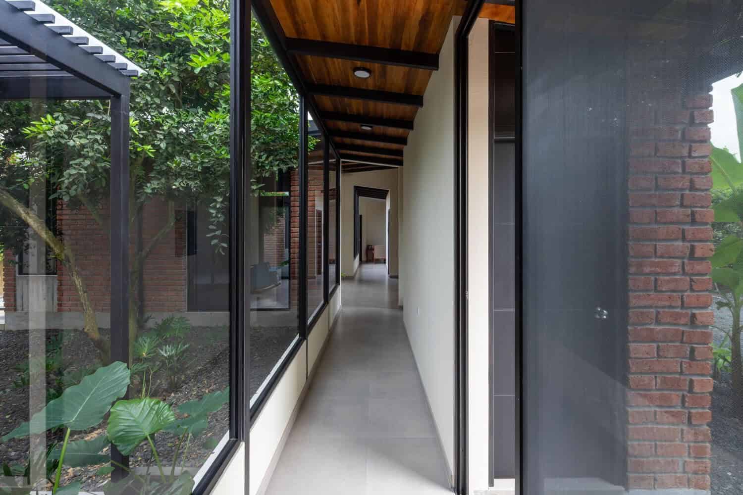 El Limonar House / Termopolio Arquitectura / Ecuador El Limonar House / Termopolio Arquitectura / Ecuador