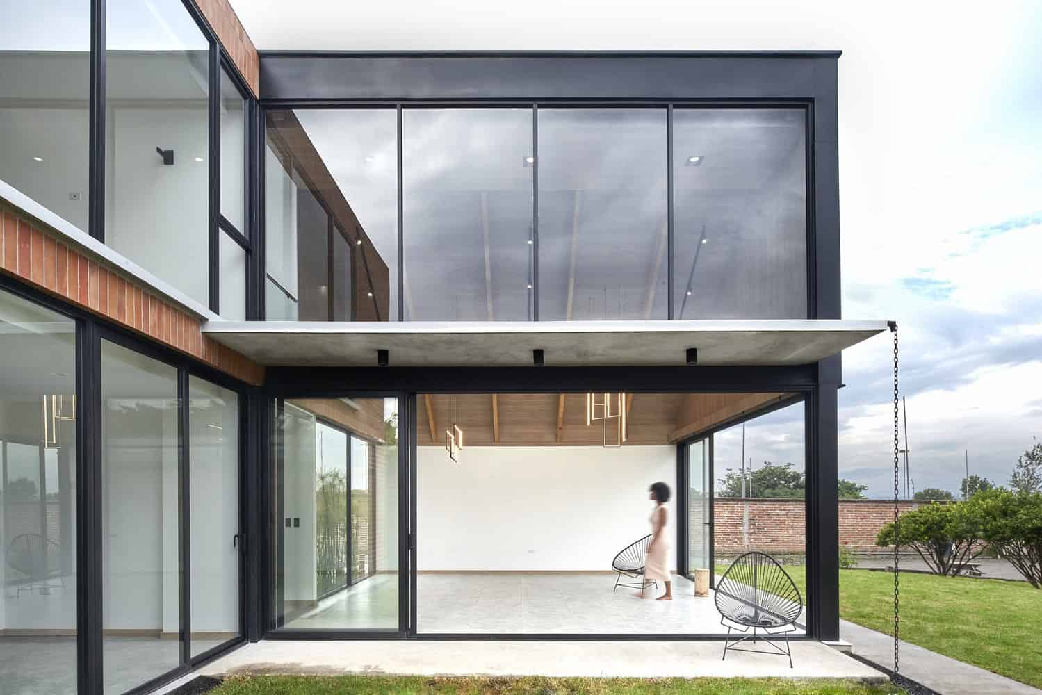 House Between Gardens / TEC Taller EC / Ecuador House Between Gardens / TEC Taller EC / Ecuador