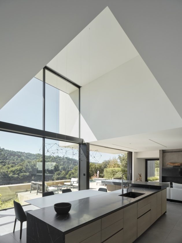 Rau Haus by Feldman Architecture in Portola Valley, California