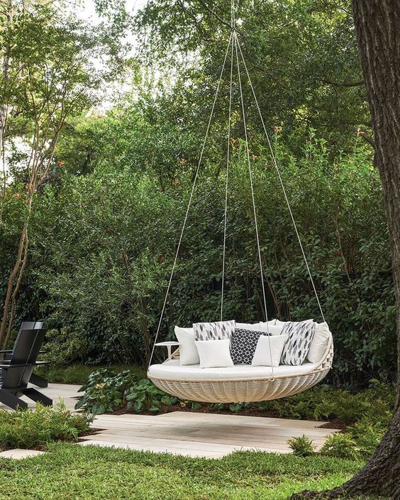 The Ultimate Guide on How to Choose the Perfect Garden Swing