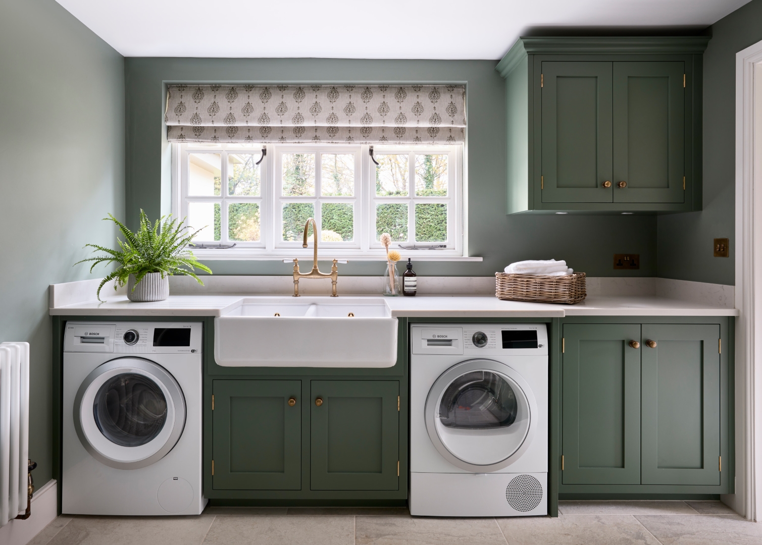 15 Classic Traditional Laundry Room Designs: Where Functionality Meets Elegance
