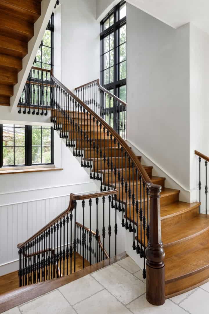 15 Glorious Traditional Stairway Ideas for Graceful Transitions 15 Glorious Traditional Stairway Ideas for Graceful Transitions