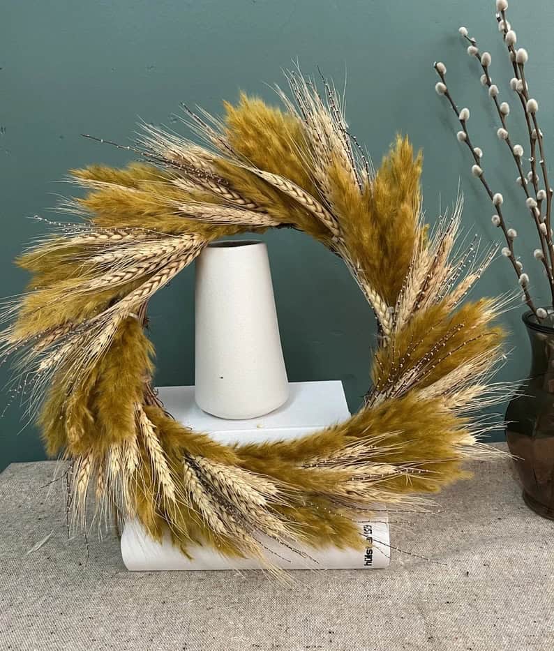 13. Pampas grass wreath 13. Pampas grass wreath