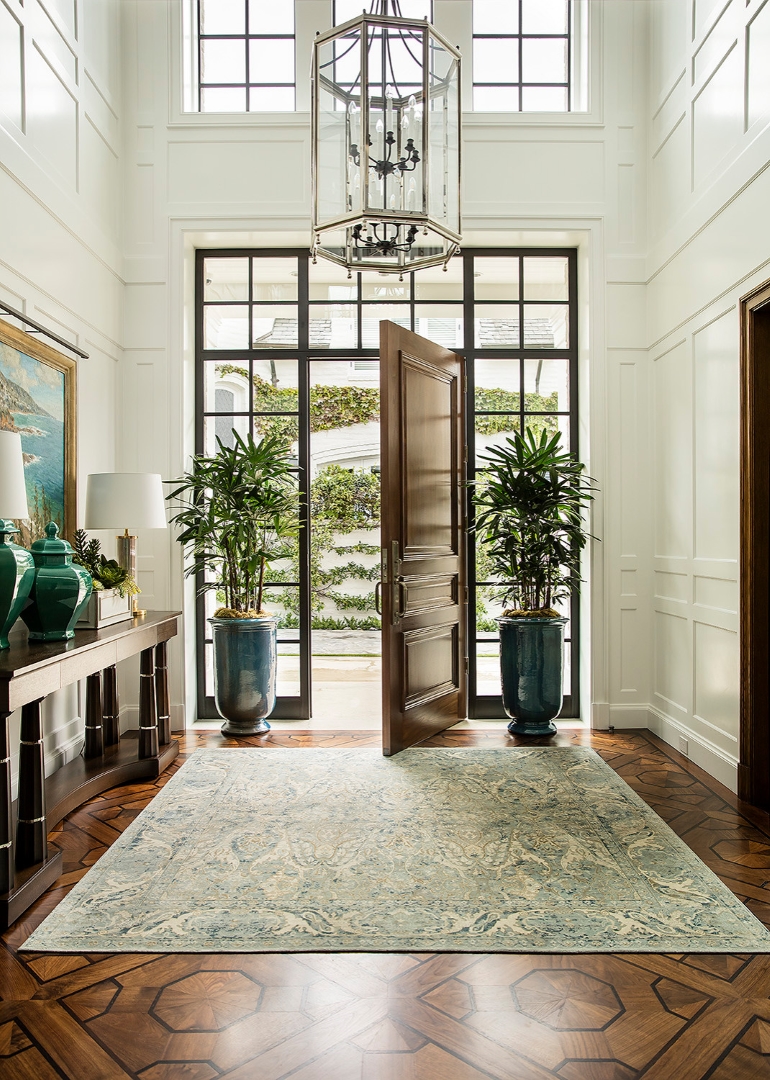 15 Timeless Traditional Entry Hall Designs for a Warm Welcome