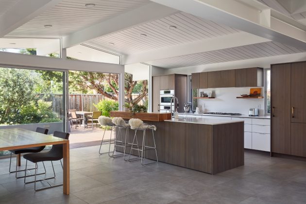 Eichler Great Room by Klopf Architecture in Sunnyvale, California
