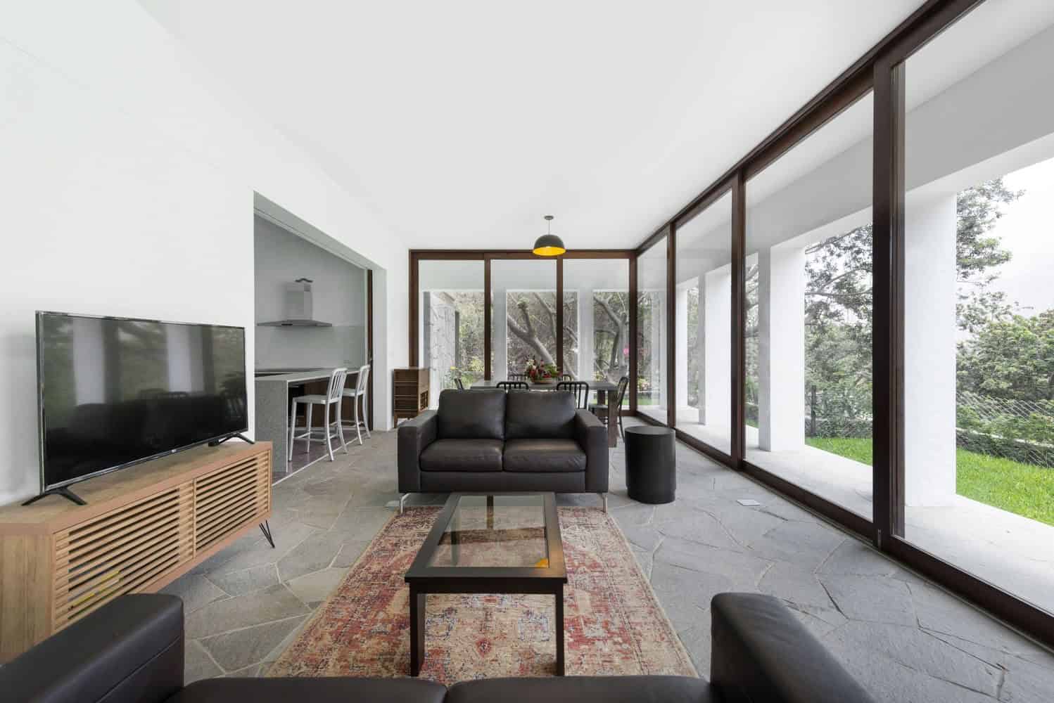 Lava House by Martín Dulanto Sangalli in San Antonio, Peru Lava House by Martín Dulanto Sangalli in San Antonio, Peru