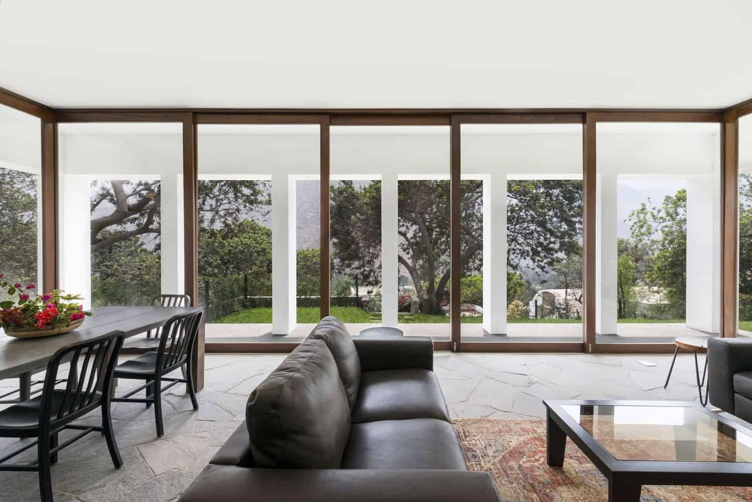 Lava House by Martín Dulanto Sangalli in San Antonio, Peru Lava House by Martín Dulanto Sangalli in San Antonio, Peru