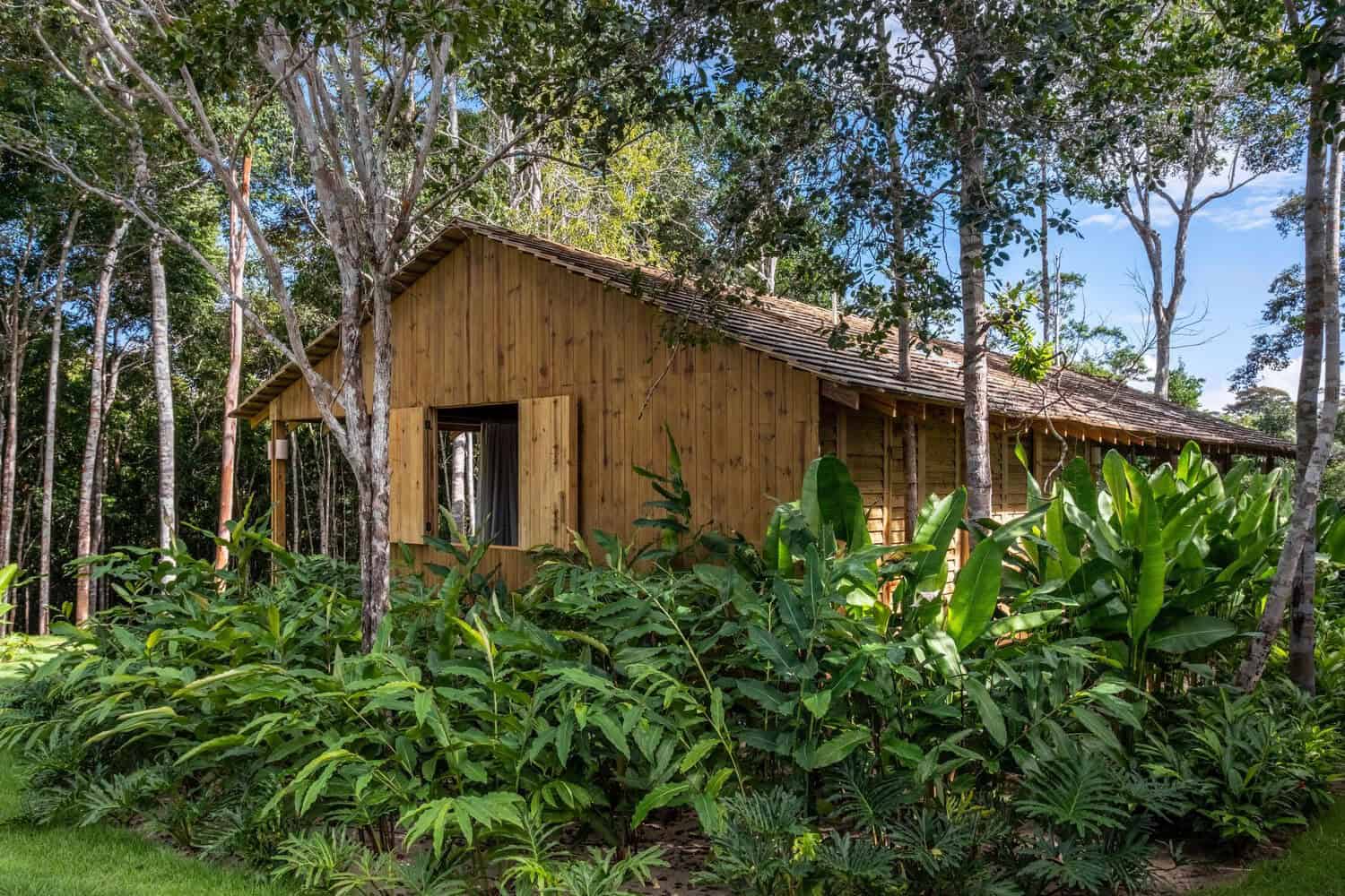 Mata Modular House / kikacamasmie+arq / Brazil