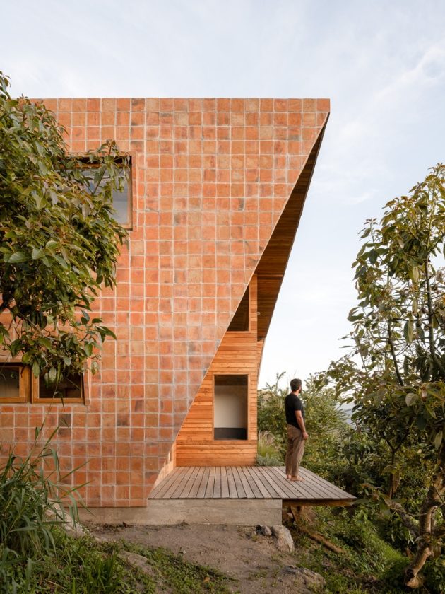 Perucho House by Pedro Calle + El Sindicato Arquitectura in Ecuador