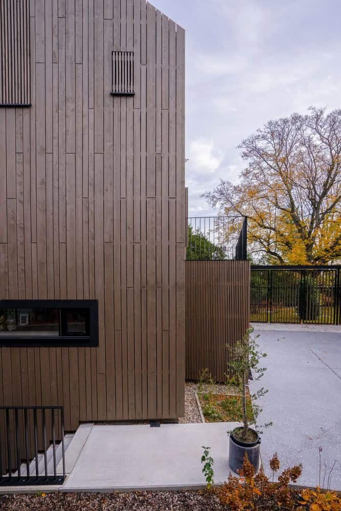 Two Houses and a Courtyard / Mostlikely Architecture / Austria Two Houses and a Courtyard / Mostlikely Architecture / Austria