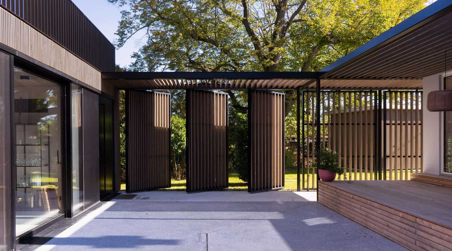 Two Houses and a Courtyard / Mostlikely Architecture / Austria Two Houses and a Courtyard / Mostlikely Architecture / Austria