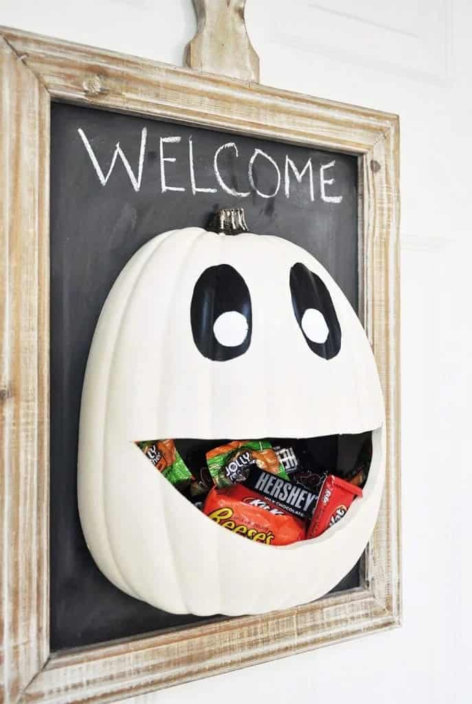 11. DIY Halloween Candy Door Hanger
