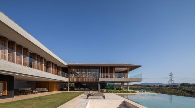 AP House by Patricia Bergantin in Brazil