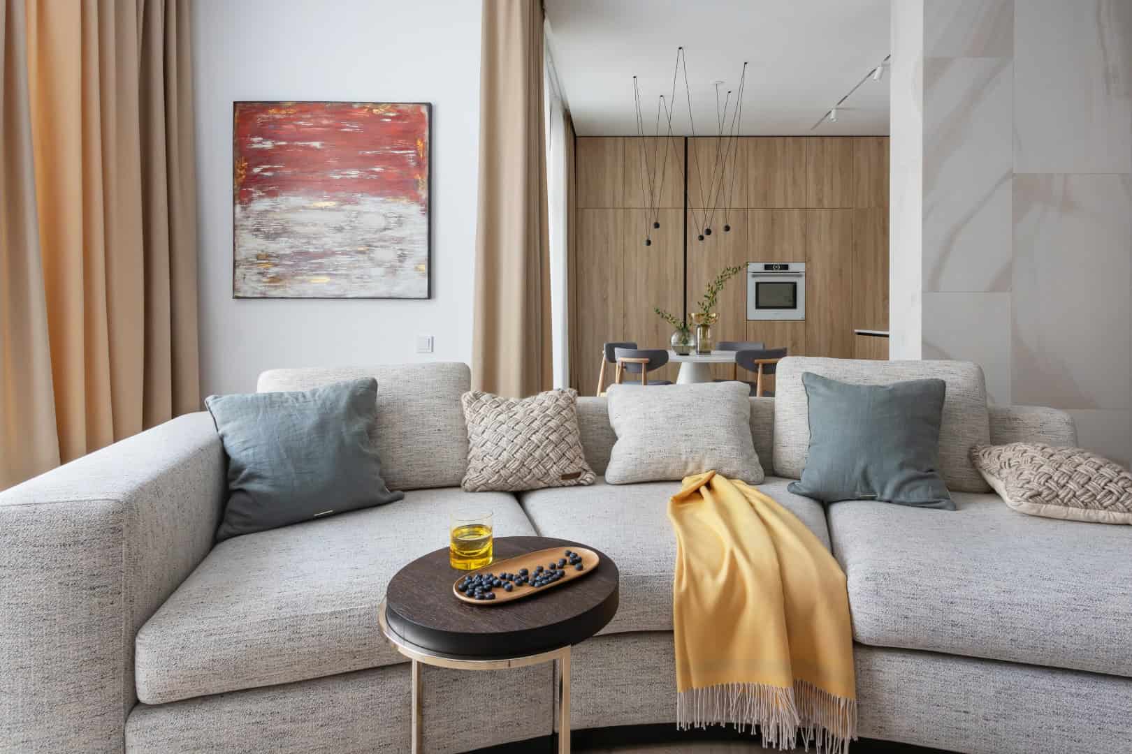 Colorful Apartment / Alexander Tischler / Russia Close-up of onyx-like porcelain and integrated pulls