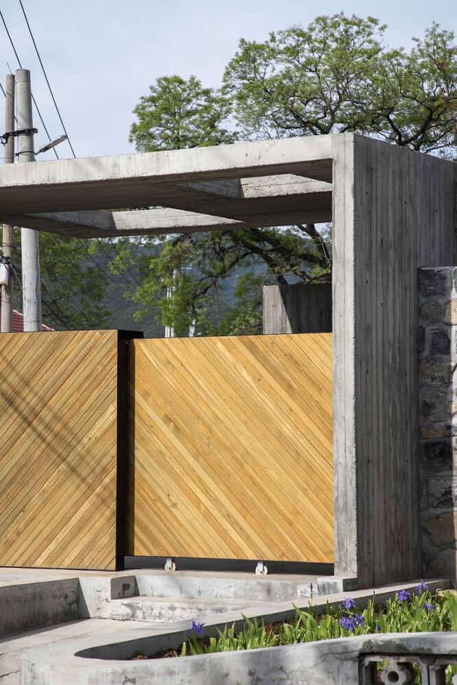 Folding Roof Courtyard House by MAT Office in Beijing, China Folding Roof Courtyard House by MAT Office in Beijing, China